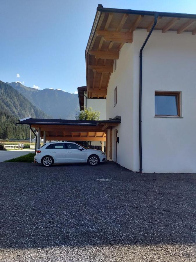 Grosszuegiges Apartment Georg Mayrhofen Barrierefrei Hollenzen Экстерьер фото
